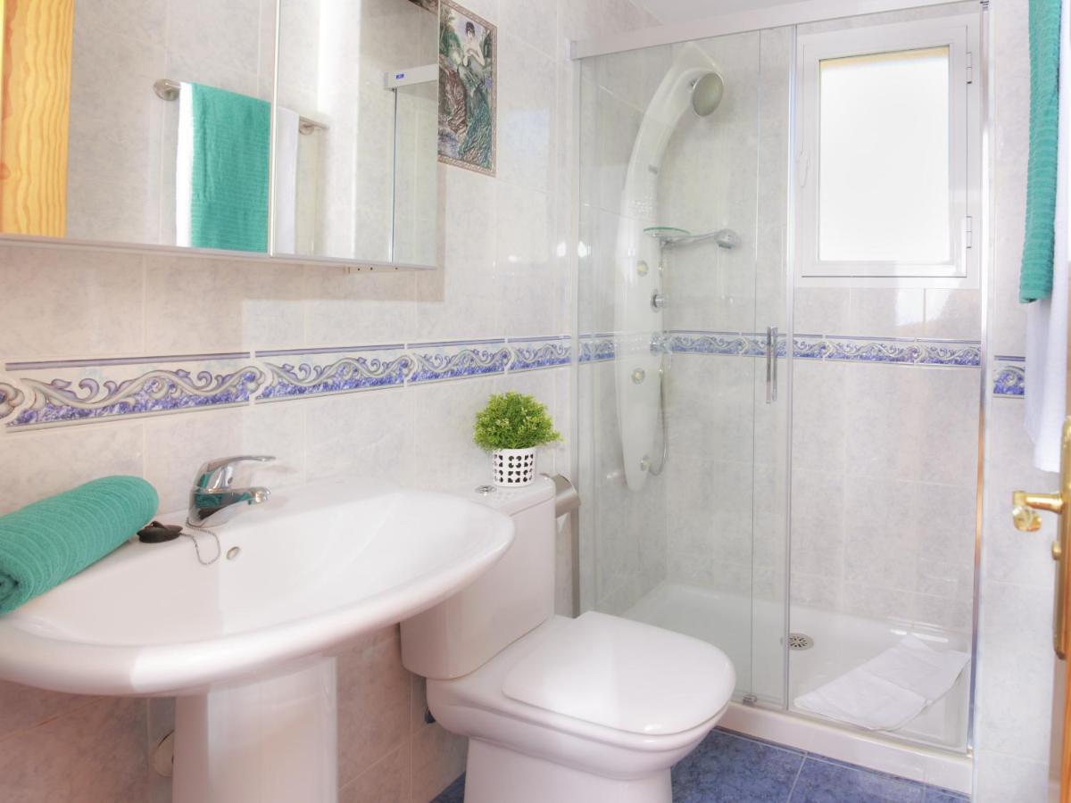 Sea & Wave Ventura Studio Apartment Málaga Buitenkant foto